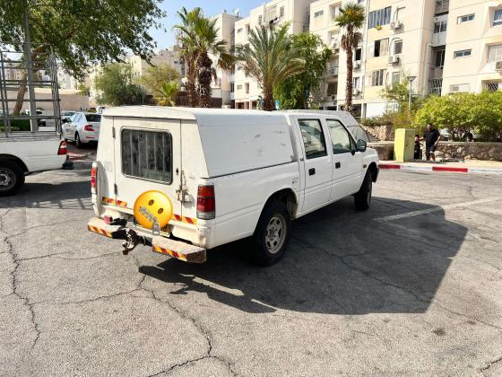 איסוזו איפון 4X4 (2003)