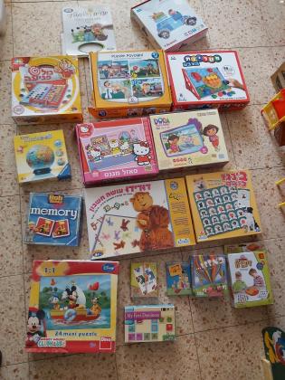 סוס על מקל עם גלגלים עשוי עץ לפעוטות