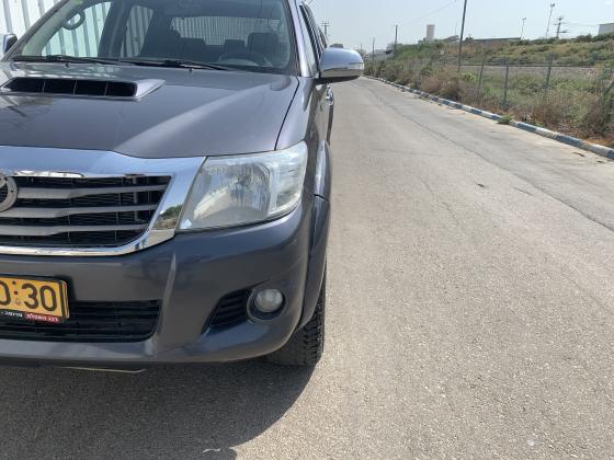 טויוטה היילקס ויגו 4X4 (2014)