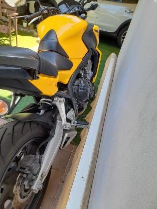 הונדה CB650F (2015)