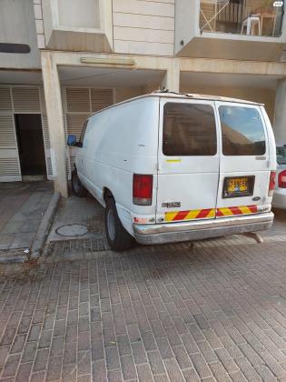 פורד אקונוליין קצר (2003)