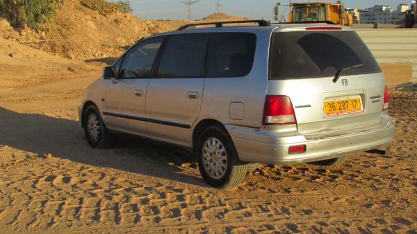 הונדה שאטל (1998)