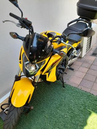 הונדה CB650F (2015)
