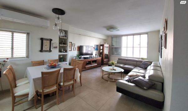 גבע 27 (מרכז העיר)