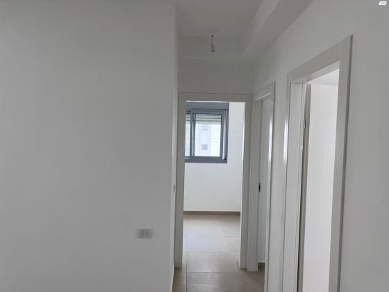 שולמית אלוני 3