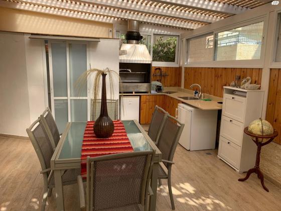 סול ליפצין 42 (חומת שמואל;הר חומה)