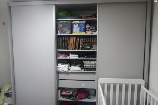 ארון הזזה 3 דלתותגודל 2