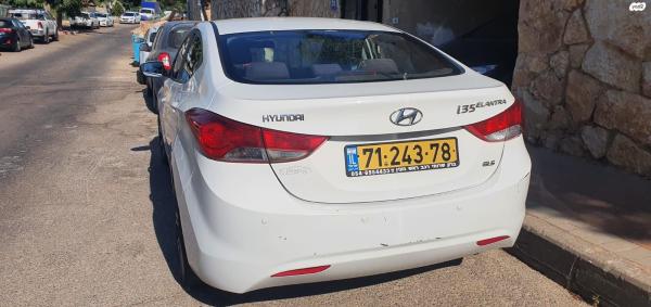 יונדאי i35 (2012)
