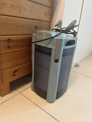 אקווריום פנורמי באורך מטר, כולל