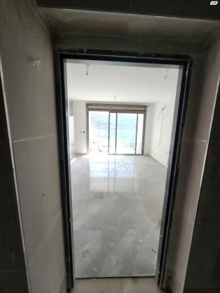 אבנר חי שאקי 32 (גילה)