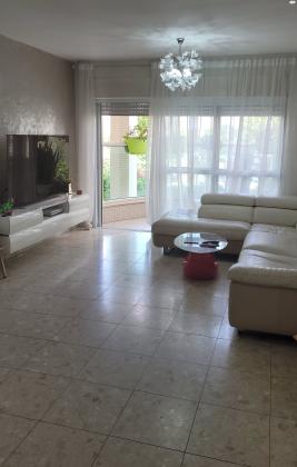 זכרון יעקב 14 (הדר המושבות)