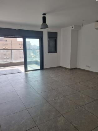 אהרון מזיא 3 (מילצ'ן;שעריים)