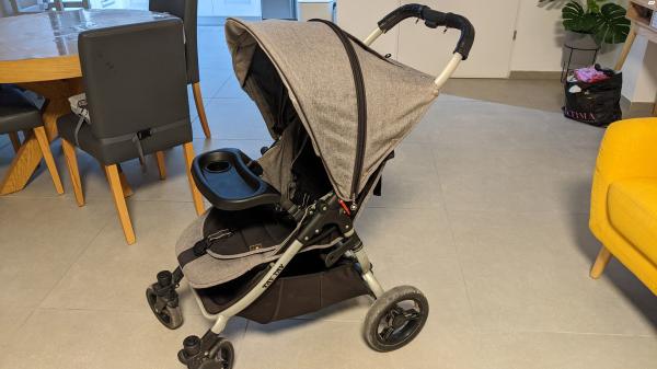 עגלת ביבה טאי בצבע