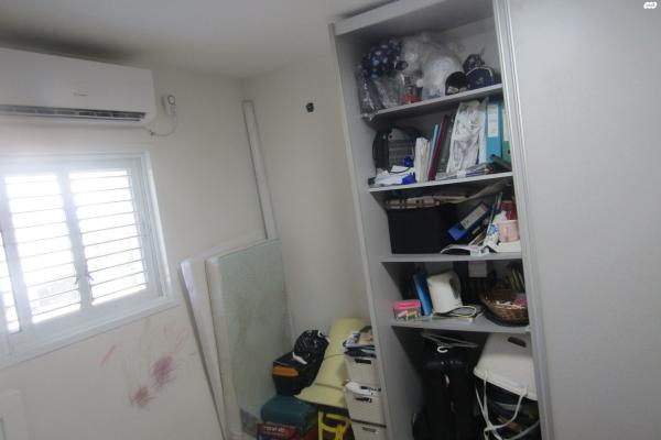 ארון הזזה 3 דלתותגודל 2