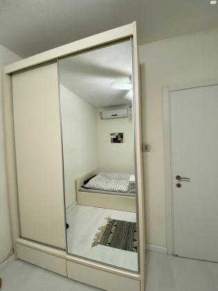 ארון הזזה עם מראה של רהיטי דורון