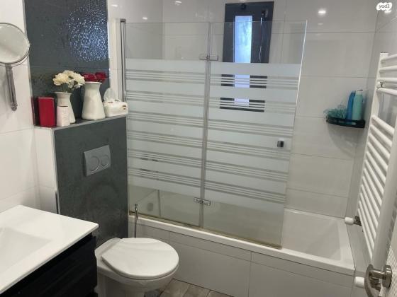 יעקב דה האז 7 (רמות)