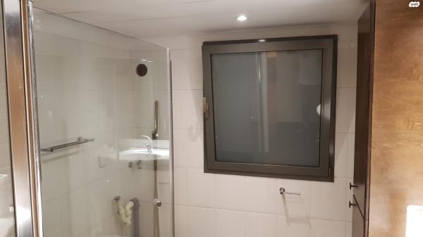 שדרות יהודית 30 (מונטיפיורי)