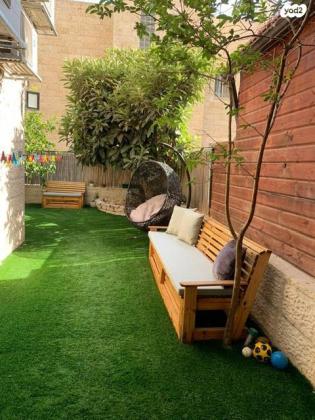 סול ליפצין 42 (חומת שמואל;הר חומה)