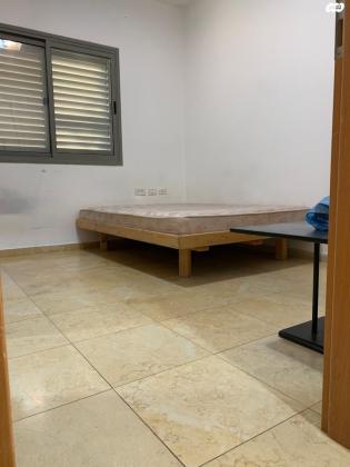 אברהם אבן שושן 55 (נאות לון)