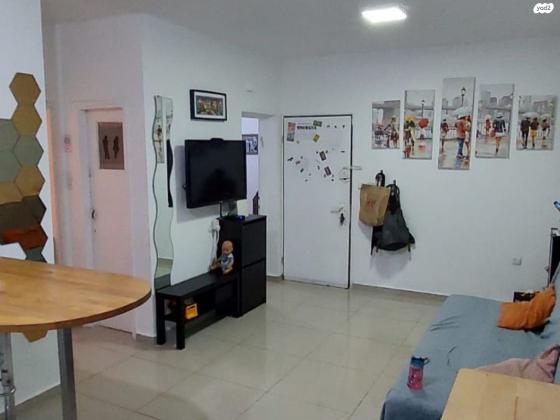 חנה סנש 43 (רמת הדר)