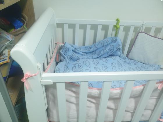 מיטת תינוק שילב 140 על 68 במצב טוב