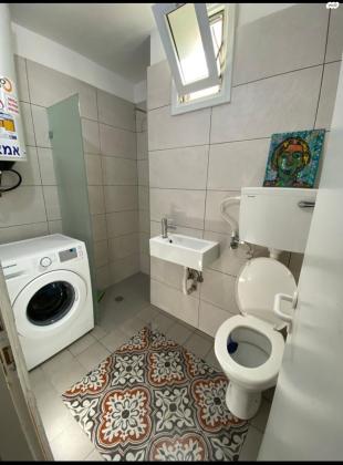 דהומיי 6 (קרית מנחם)