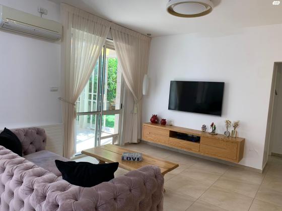 סול ליפצין 42 (חומת שמואל;הר חומה)