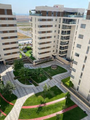 שייקה אופיר 13 (פסגות אפק)