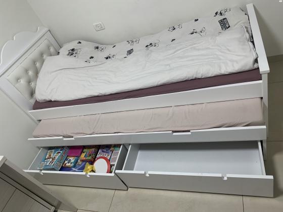 מיטת ילדים של שמרת הזורע,