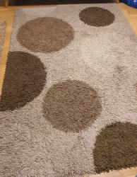 שטיח במצב מצויין