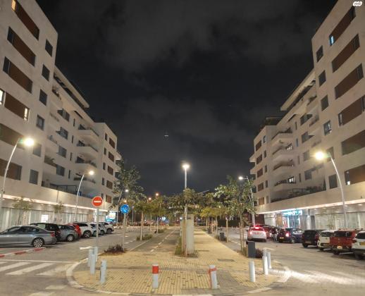 דבורה עומר 4