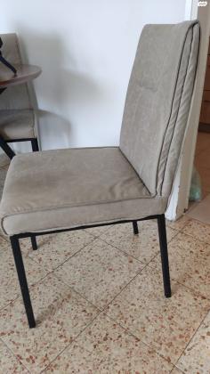 4 כסאות פינת אוכל של