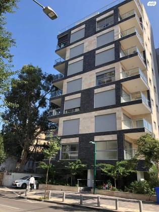 קריניצי 82 (מרכז העיר ג')