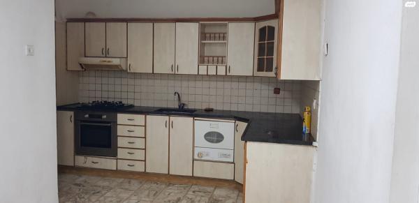 יקותיאל אדם 6 (קרית דוד אליעזר)