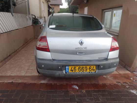 רנו מגאן דור 2 (2004-2010) (2008)