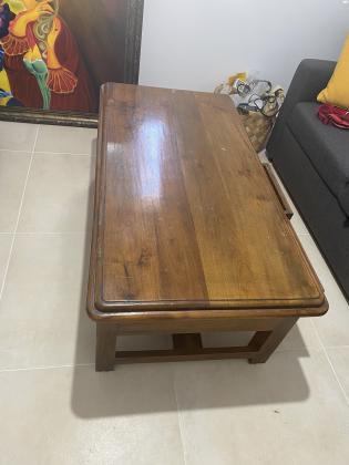 שולחן עץ מלא ! יד שניה