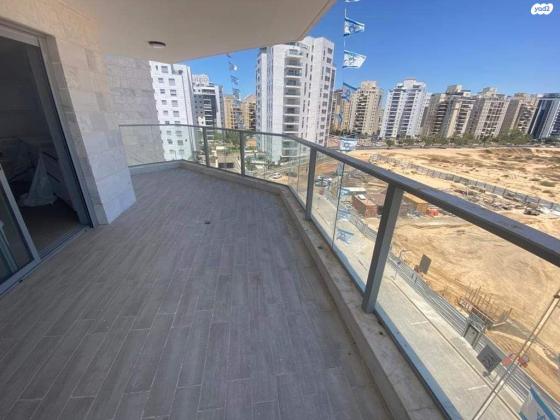 אורי אלמוג (קרית רבין)