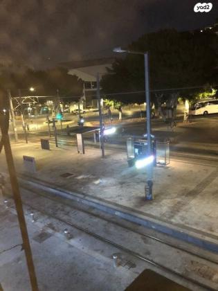 שדרות ירושלים 42 (מרכז יפו מערבית לשדרות ירושלים)