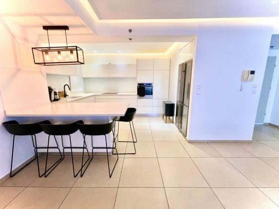 אלונים 22 (קרית השרון)