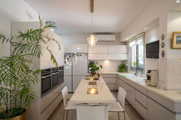 אהרון בקר (תל ברוך צפון)