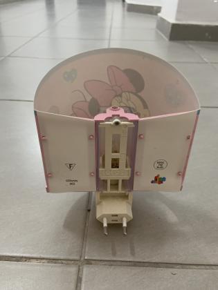 מנורת לילה לשקע ממותגת מיני