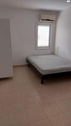 אברהם אבינו 16 (שכונה ד)