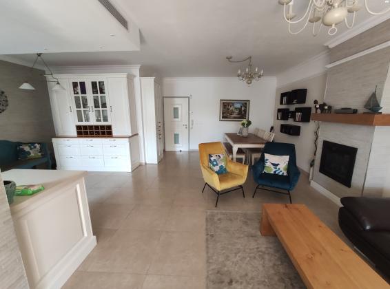 רינה אלול 7 (בר לב)