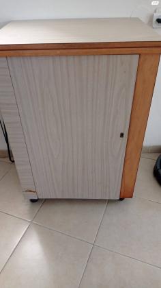 מכונת תפירה עובדת ממש פריט