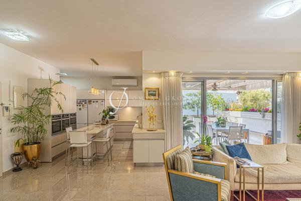 אהרון בקר (תל ברוך צפון)