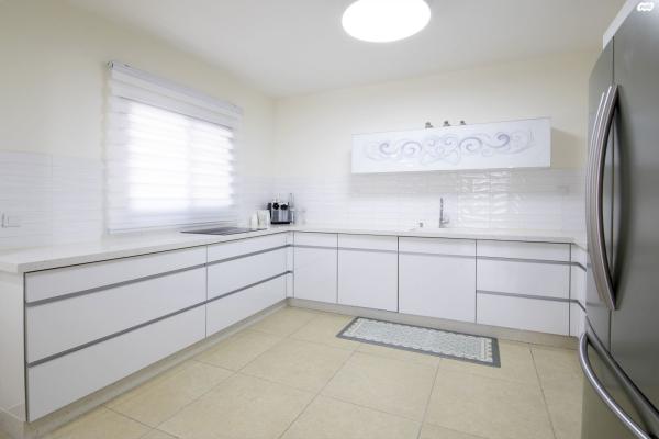 שושנה דמארי 20 (קרית האמנים)