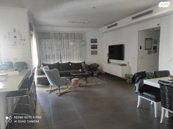 צבי תדמור (שדרת המגדלים ח-501)