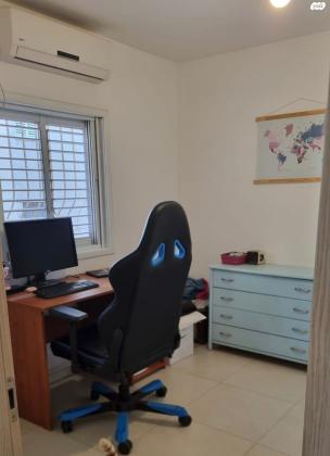 ערבי נחל 16 (נחלת יצחק)