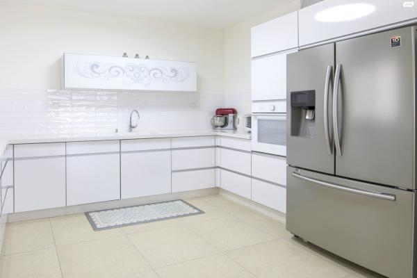 שושנה דמארי 20 (קרית האמנים)