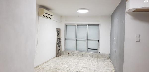 יקותיאל אדם 6 (קרית דוד אליעזר)